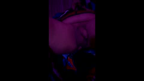 indegeniouscreature online show from 04/19/26, 05:40