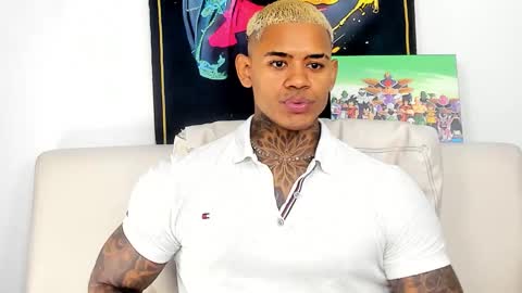 Snapshot of independent_project chatting on 11/27/25, 08:16 Jacobo online show from 11/27/25, 08:16