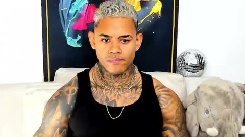 Snapshot of independent_project chatting on 12/16/25, 09:47 Jacobo online show from 12/16/25, 09:47