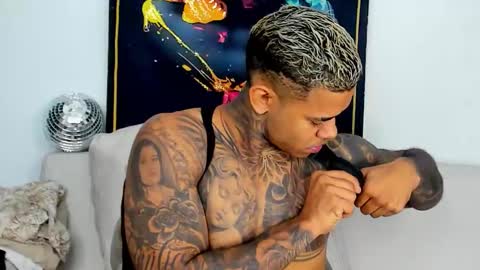 Snapshot of independent_project chatting on 01/11/26, 08:08 Jacobo online show from 01/11/26, 08:08