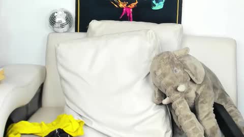 Snapshot of independent_project chatting on 01/13/26, 08:41 Jacobo online show from 01/13/26, 08:41