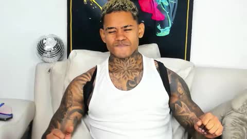 Snapshot of independent_project chatting on 01/14/26, 05:35 Jacobo online show from 01/14/26, 05:35