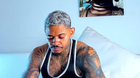 Snapshot of independent_project chatting on 02/15/26, 07:54 Jacobo online show from 02/15/26, 07:54