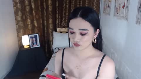 indestructabletrixie online show from 01/12/25, 06:17