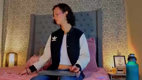 INDI online show from 02/06/26, 01:25