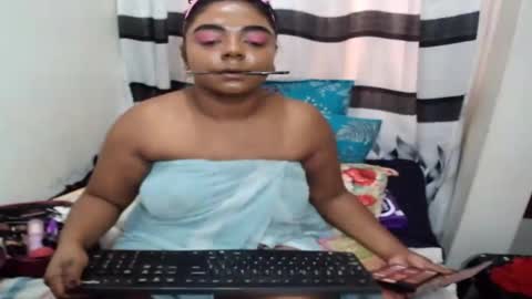Snapshot of indian_firexx chatting on 05/31/26, 07:04 Tanya online show from 05/31/26, 07:04