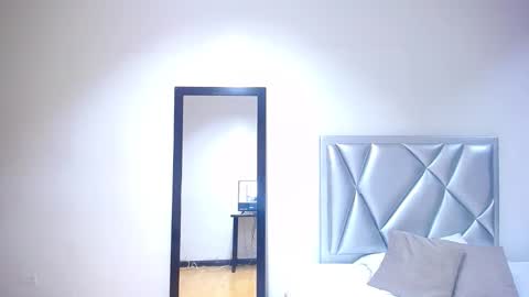 Snapshot of indian_whore18 chatting on 02/14/25, 03:43 indian_whore18 online show from 02/14/25, 03:43