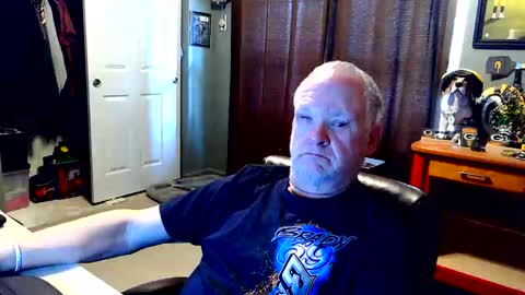 Papa online show from 11/24/25, 07:24