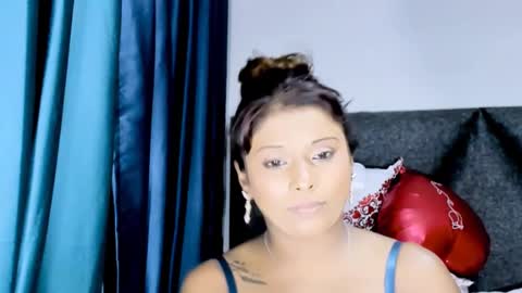 indianbabe2021 online show from 02/18/25, 09:43
