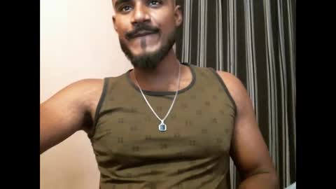 Snapshot of indianbull2023 chatting on 05/14/26, 10:00 indian slim boy with big for u online show from 05/14/26, 10:00