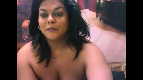 Snapshot of indiancherrypie chatting on 04/25/26, 01:14 indiancherrypie online show from 04/25/26, 01:14
