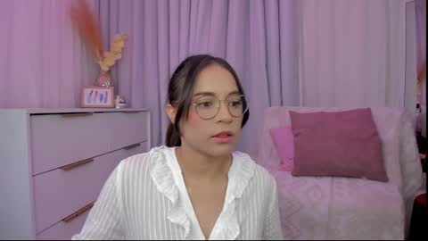 Snapshot of indiancutie_ chatting on 01/19/25, 03:10 MIA online show from 01/19/25, 03:10