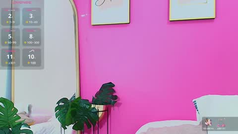 LITTLE AINHOA  online show from 01/19/25, 12:39