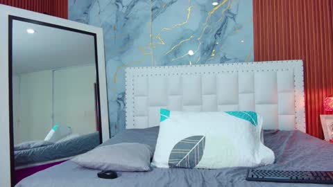 LITTLE AINHOA  online show from 01/27/25, 07:35