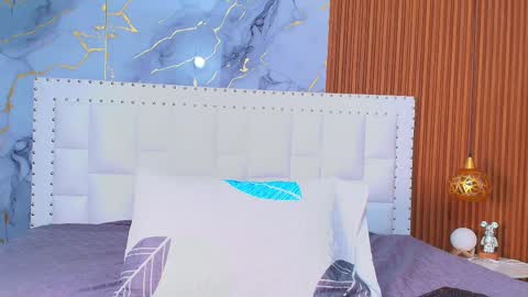 LITTLE AINHOA  online show from 02/21/25, 07:21