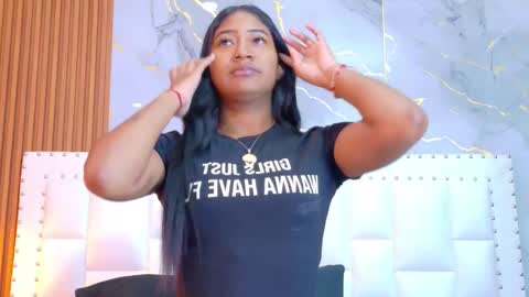 LITTLE AINHOA  online show from 02/21/26, 07:15