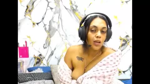 Lia online show from 06/02/26, 05:48