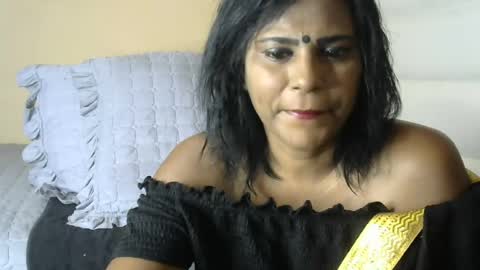 Snapshot of indiandreams_ chatting on 07/10/26, 09:56 Palavi online show from 07/10/26, 09:56