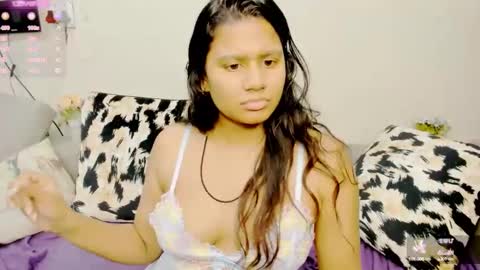 Snapshot of indianflame chatting on 12/23/24, 05:00 PARADISEQUEEN online show from 12/23/24, 05:00