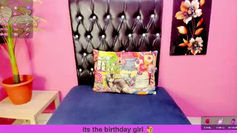PARADISEQUEEN online show from 07/27/26, 07:15