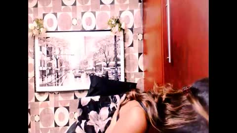 indianhoneyx online show from 03/08/26, 07:56