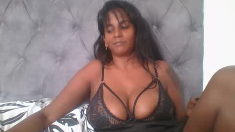 priya online show from 01/15/25, 09:35
