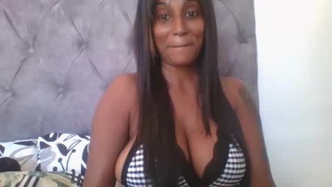 priya online show from 03/01/25, 08:23