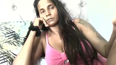 priya online show from 10/23/25, 07:51