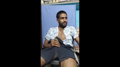 Snapshot of indianjhonnysins chatting on 09/19/25, 08:20 BOREDILDO online show from 09/19/25, 08:20