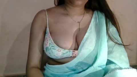 Snapshot of indianpatakha chatting on 10/03/25, 09:12 indianpatakha online show from 10/03/25, 09:12