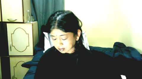 Snapshot of indianpleasures21 chatting on 06/22/26, 08:06 indianpleasures21 online show from 06/22/26, 08:06