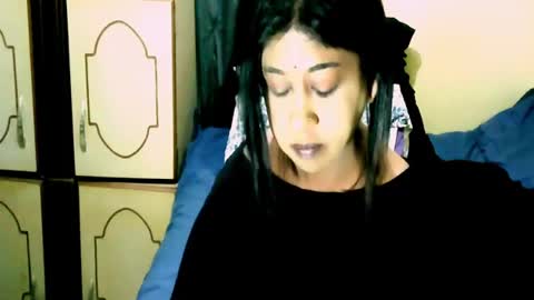 Snapshot of indianpleasures21 chatting on 07/06/26, 04:53 indianpleasures21 online show from 07/06/26, 04:53