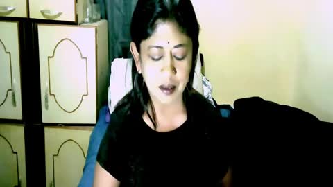 Snapshot of indianpleasures21 chatting on 07/25/26, 10:51 indianpleasures21 online show from 07/25/26, 10:51
