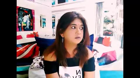 Mika online show from 09/16/25, 05:03