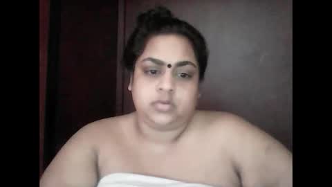 indianpooja1027 online show from 04/17/26, 07:44