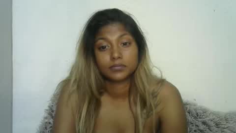 indianqtpie6 online show from 12/02/25, 06:47