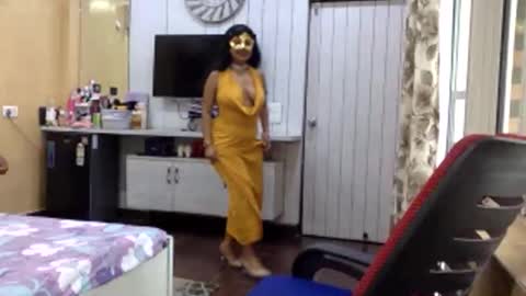 Radha online show from 04/09/26, 07:58