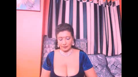 Snapshot of indiansarika65 chatting on 01/26/25, 07:09 indiansarika65 online show from 01/26/25, 07:09