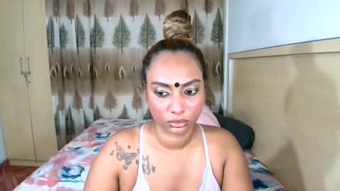 Snapshot of indiansecretlove20 chatting on 01/30/25, 06:10 goddess online show from 01/30/25, 06:10