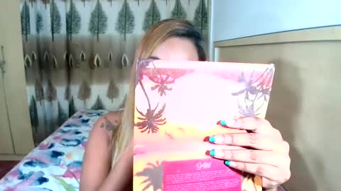 Snapshot of indiansecretlove20 chatting on 02/10/25, 06:45 goddess online show from 02/10/25, 06:45