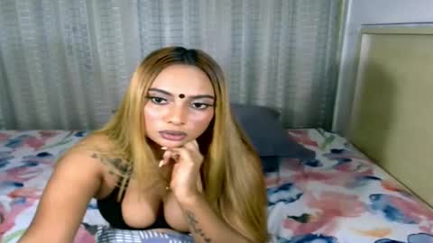 Snapshot of indiansecretlove20 chatting on 01/14/26, 07:41 goddess online show from 01/14/26, 07:41