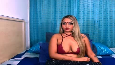Snapshot of indiansecretlove20 chatting on 07/13/26, 08:33 goddess online show from 07/13/26, 08:33