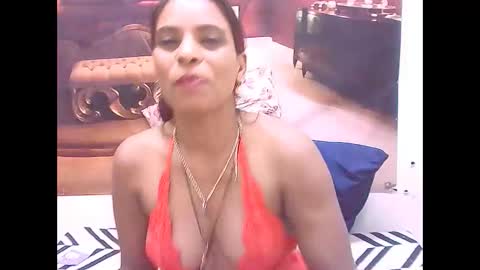 indiansexyass4u2luv online show from 02/18/25, 07:30