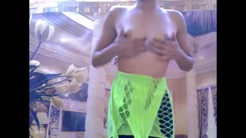 indiansexybutt4u2luv online show from 02/18/26, 07:04