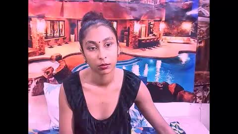 indiansexybutt4u2luv online show from 04/21/26, 05:47