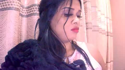 Snapshot of indiansexyy21 chatting on 05/31/26, 12:19 indiansexyy21 online show from 05/31/26, 12:19