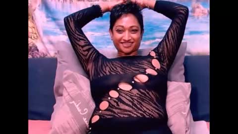 Snapshot of indianspicy69 chatting on 12/02/24, 06:10 Shreya online show from 12/02/24, 06:10