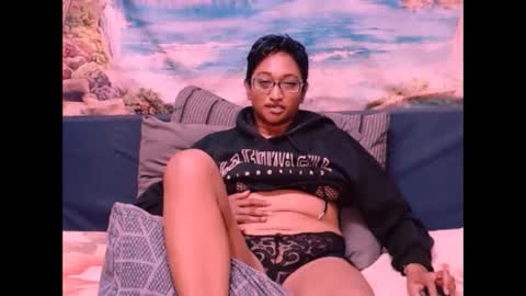 Snapshot of indianspicy69 chatting on 12/13/24, 05:54 Shreya online show from 12/13/24, 05:54