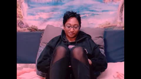 Snapshot of indianspicy69 chatting on 12/14/24, 02:45 Shreya online show from 12/14/24, 02:45