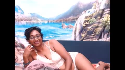 Snapshot of indianspicy69 chatting on 02/22/25, 03:56 Shreya online show from 02/22/25, 03:56